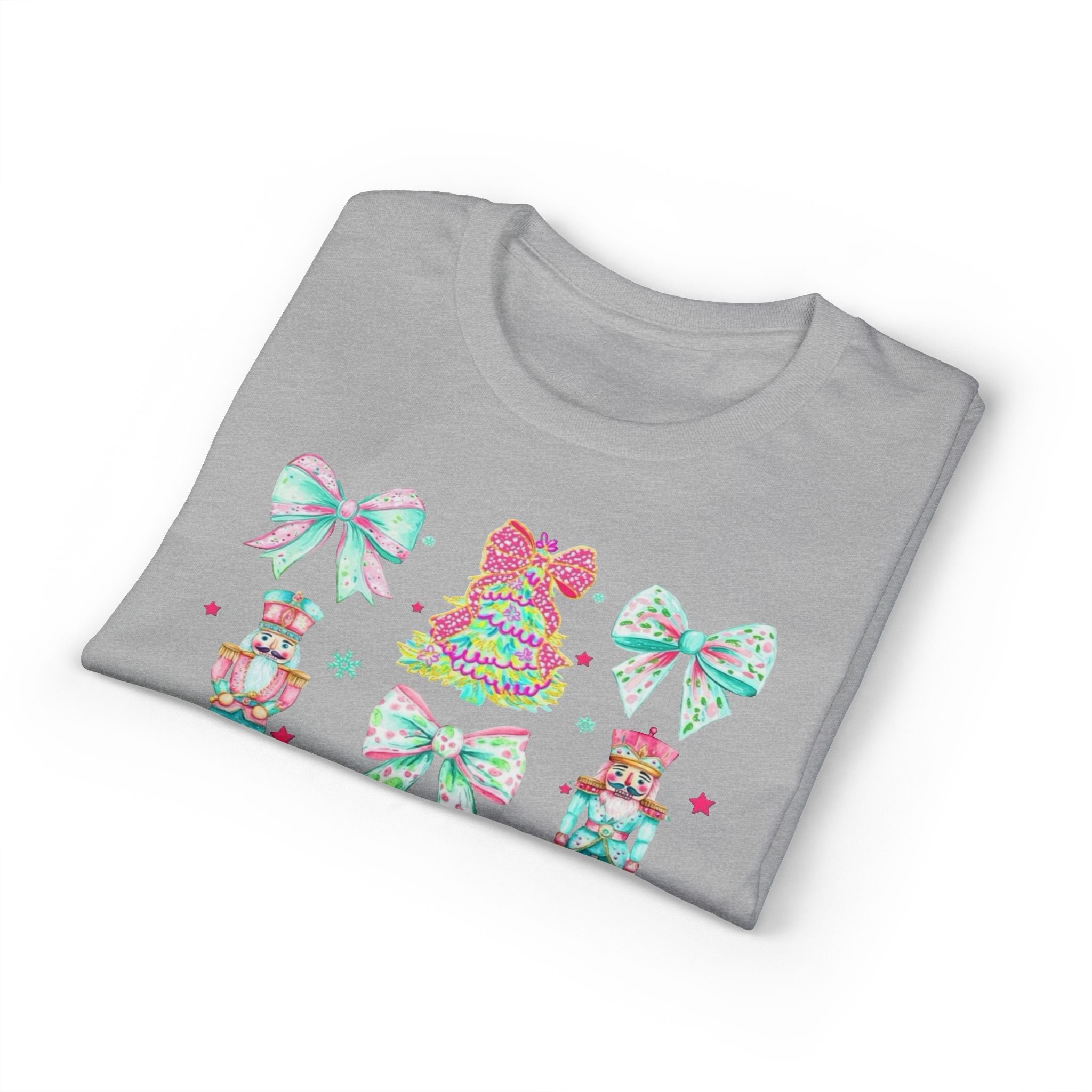 Just a Girl Who Loves Christmas Gildan unisex T-Shirt