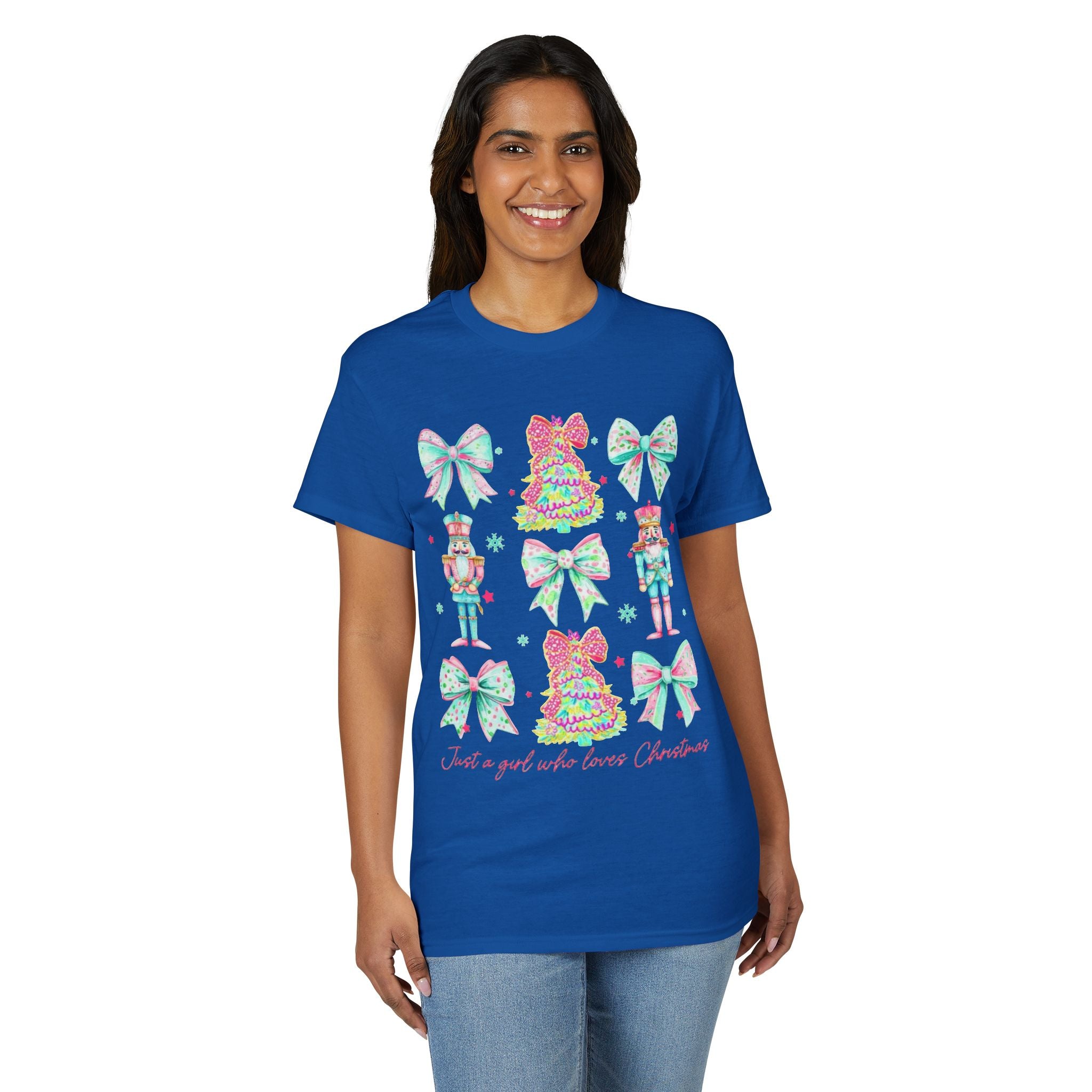 Just a Girl Who Loves Christmas Gildan unisex T-Shirt