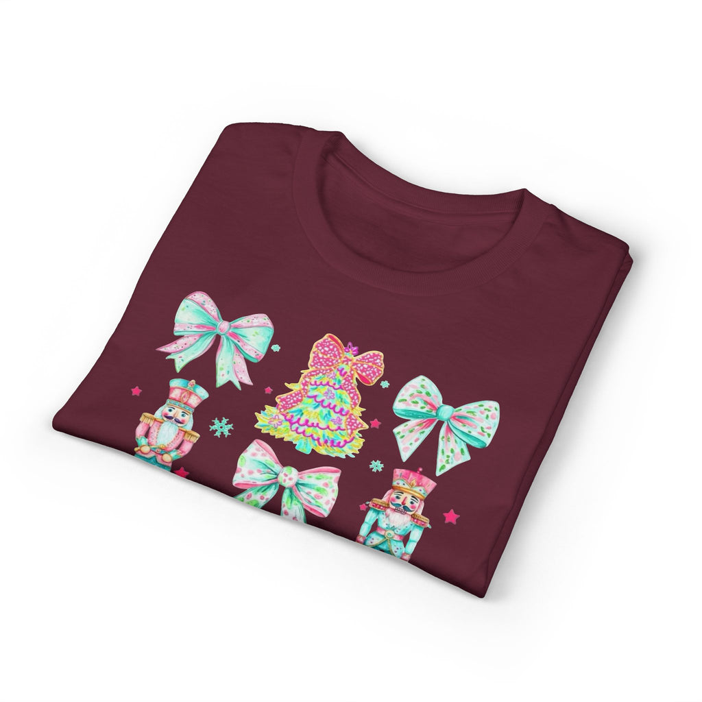 Just a Girl Who Loves Christmas Gildan unisex T-Shirt