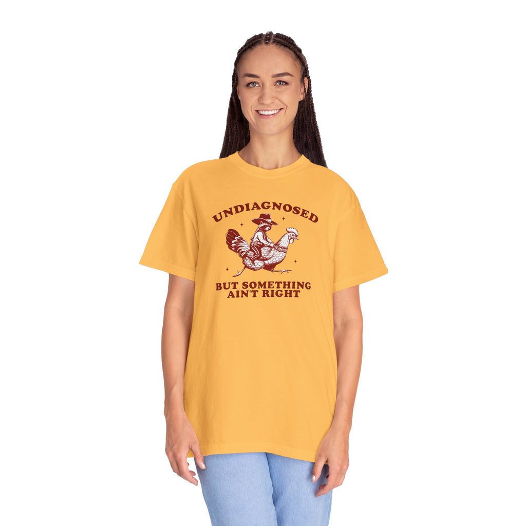 Something ain’t right Chicken Unisex T-Shirt