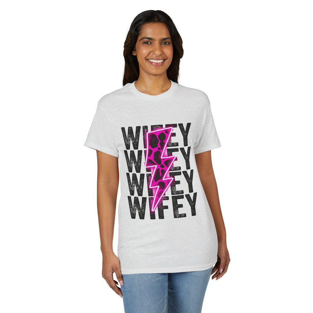 Pink Wifey Gildan unisex T-Shirt