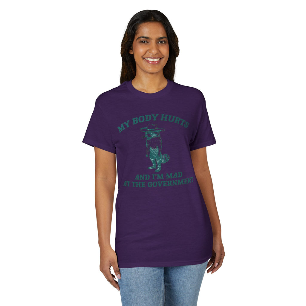 Body Hurts Gildan unisex T-Shirt