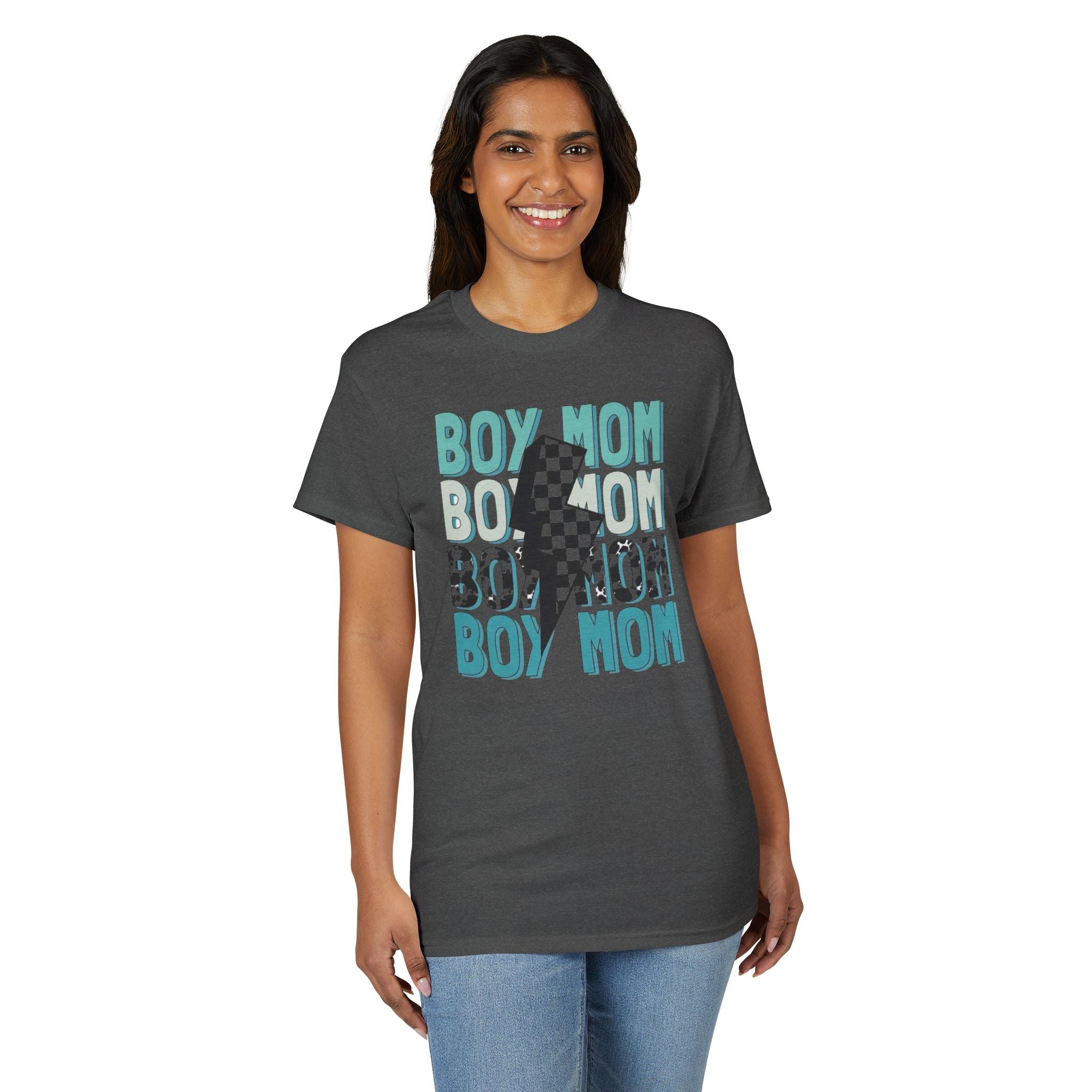 Boy Mom Gildan unisex T-Shirt