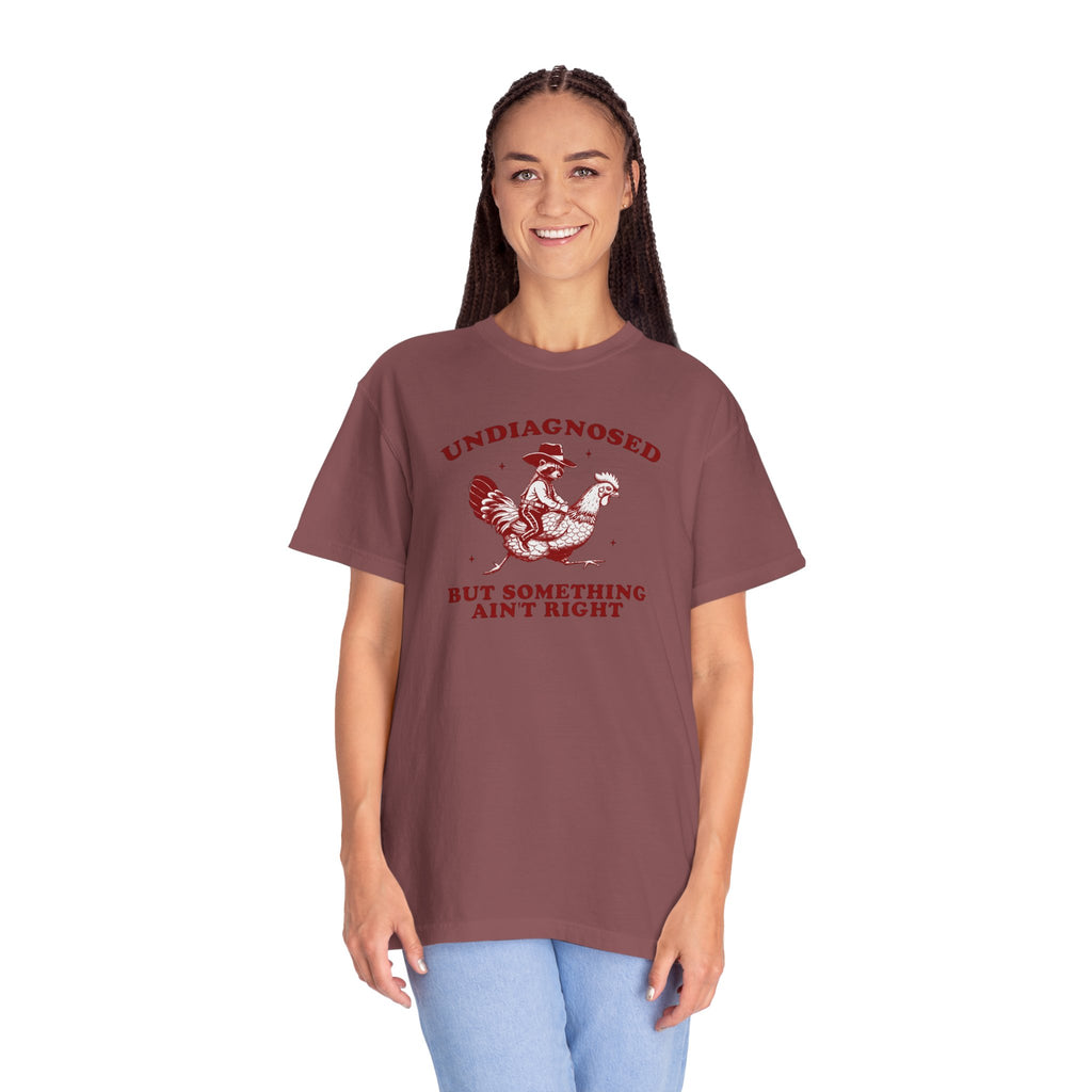 Something ain’t right Chicken Unisex T-Shirt