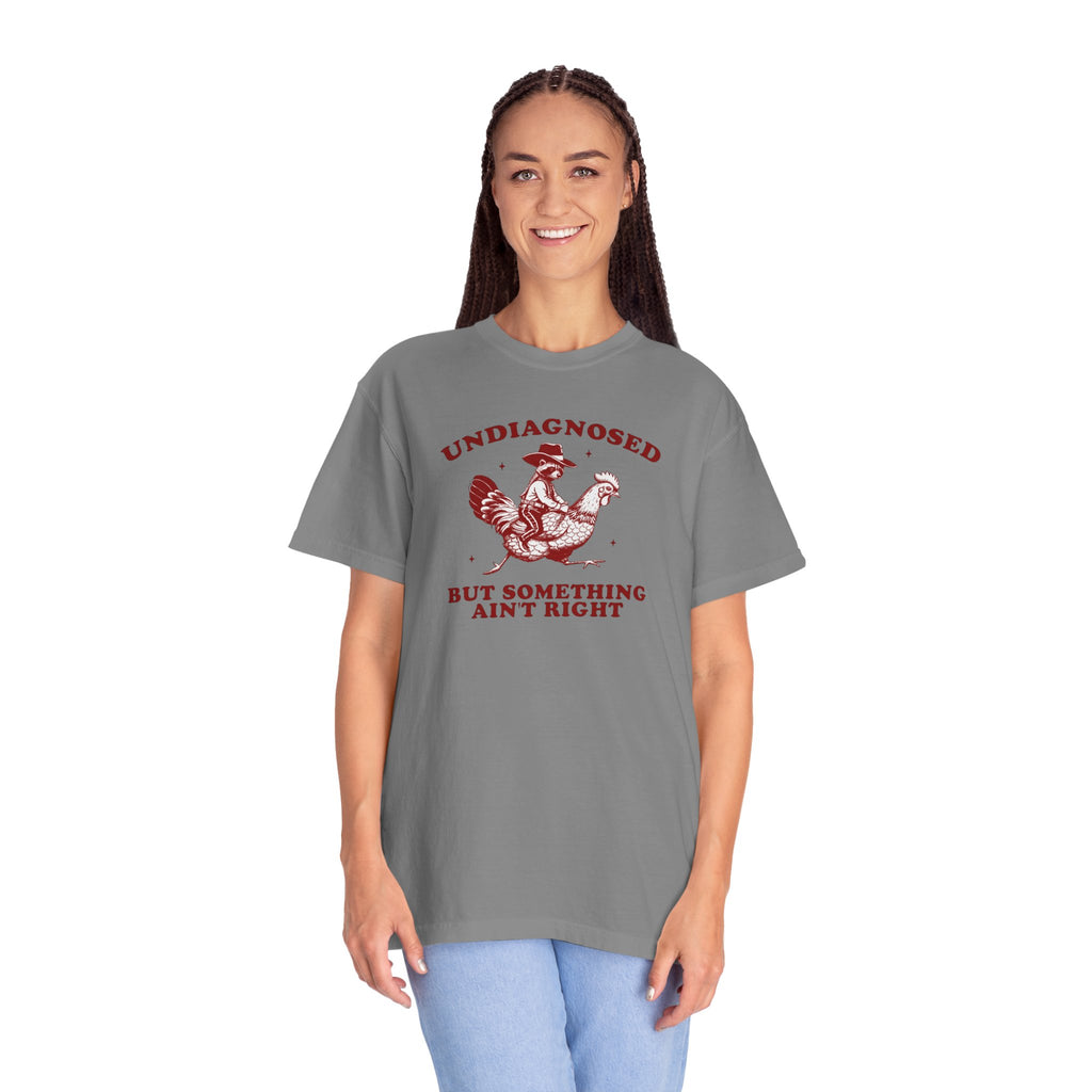 Something ain’t right Chicken Unisex T-Shirt