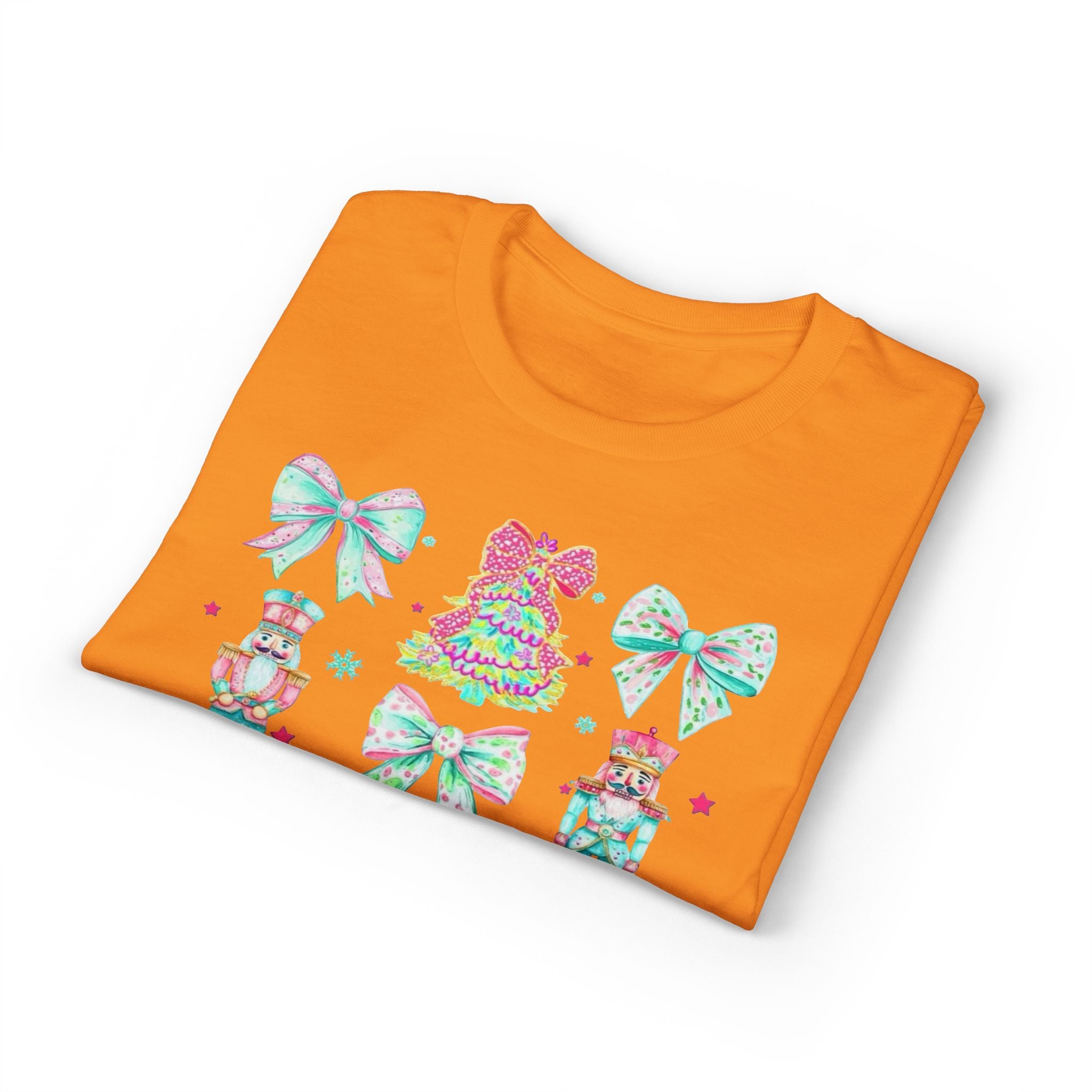 Just a Girl Who Loves Christmas Gildan unisex T-Shirt