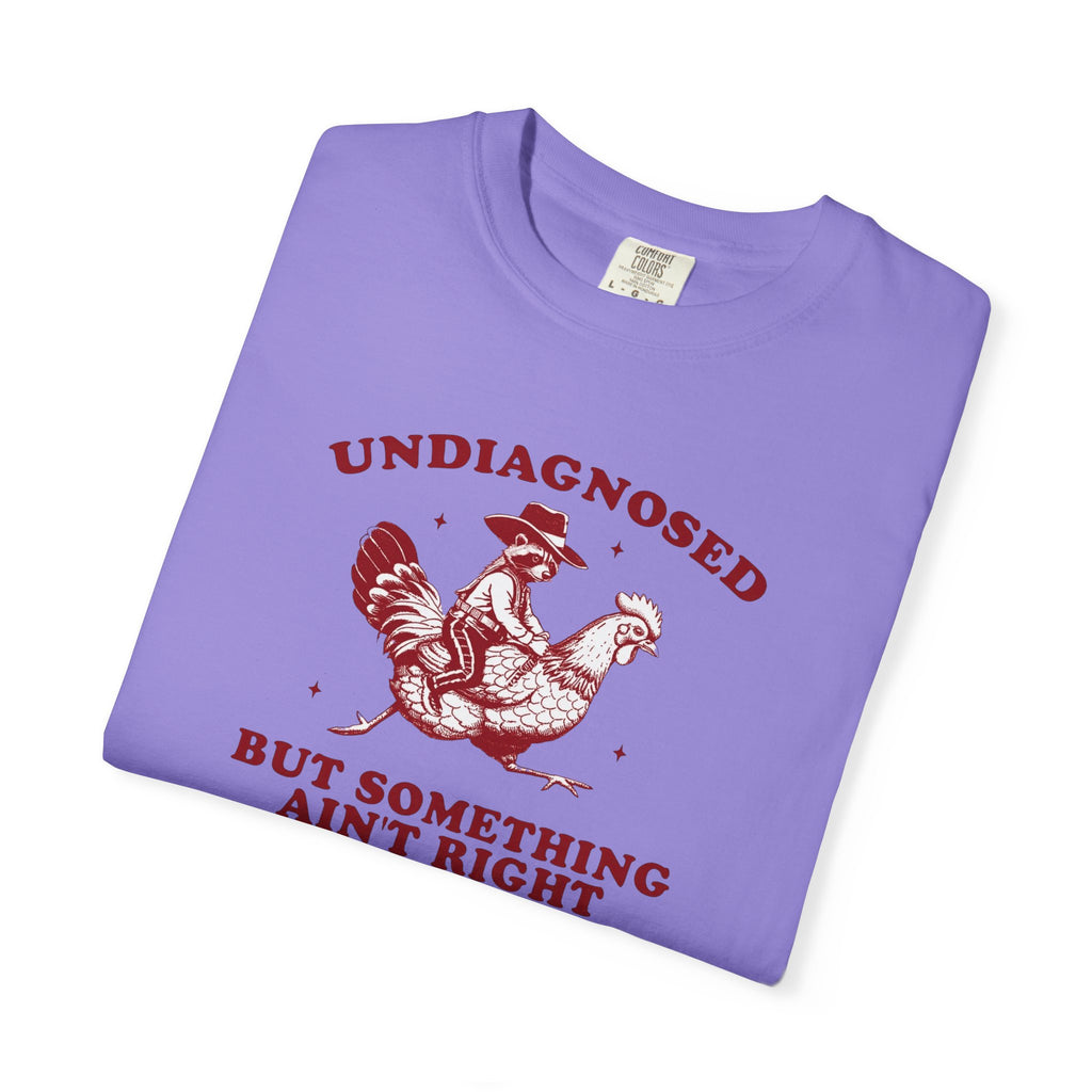 Something ain’t right Chicken Unisex T-Shirt