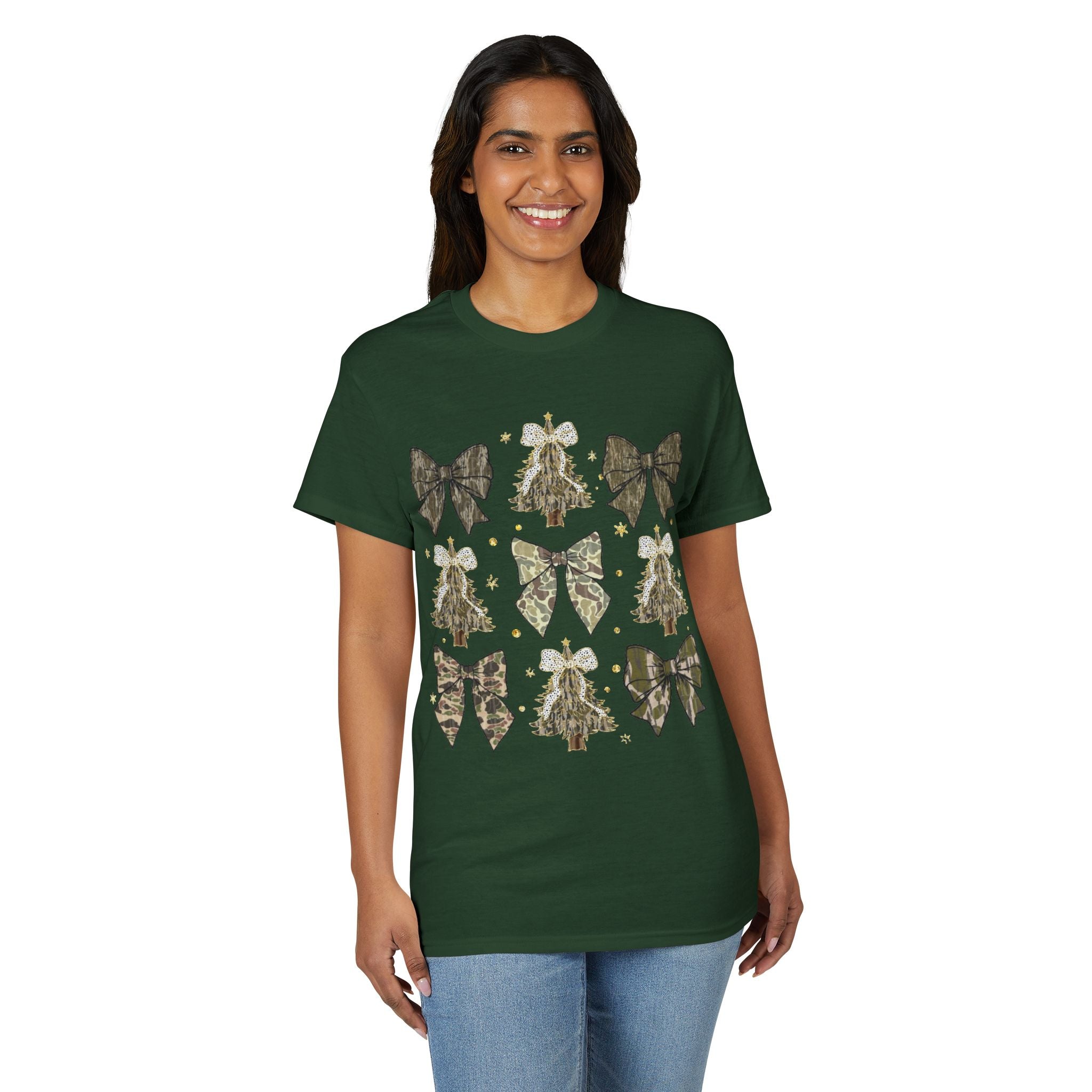 Camo Bows & Trees Gildan unisex T-Shirt