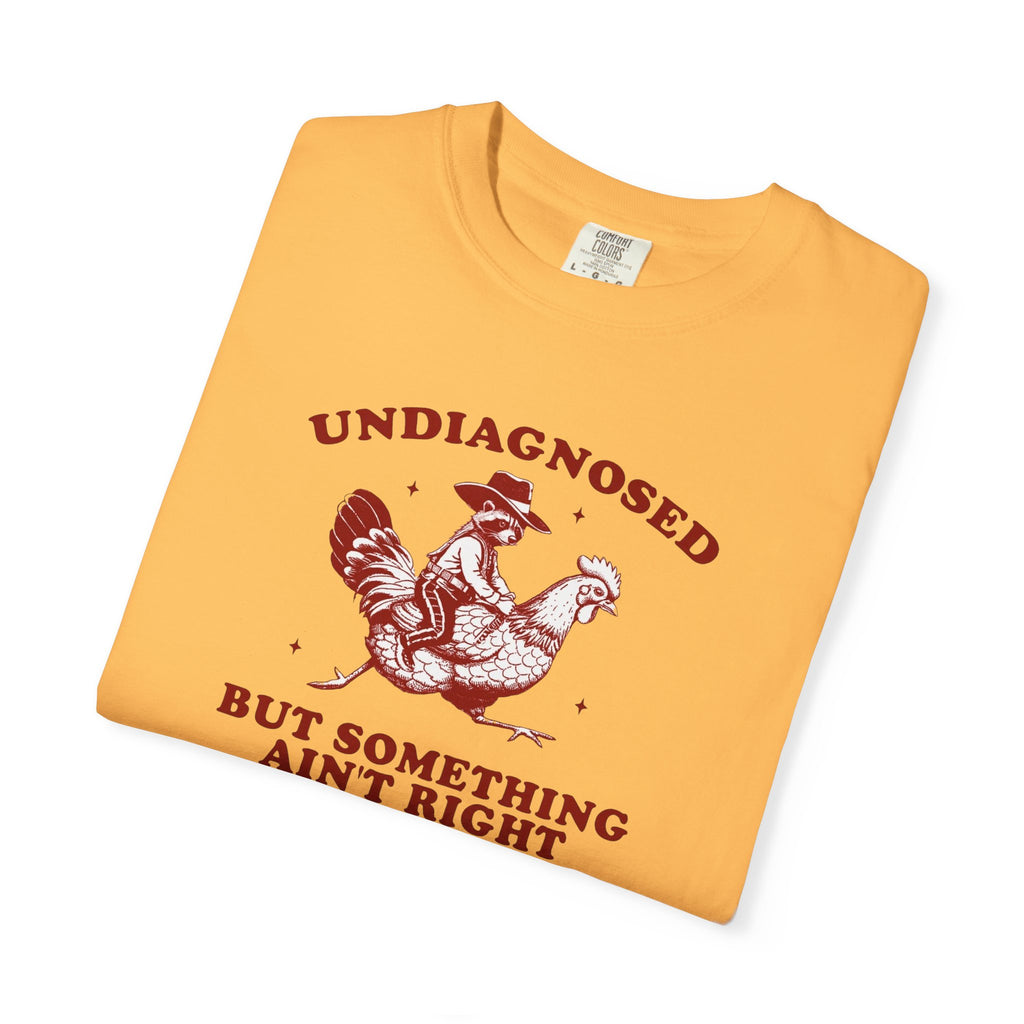 Something ain’t right Chicken Unisex T-Shirt
